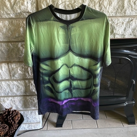 Marvel Other - Marvel hulk T shirt size adult small